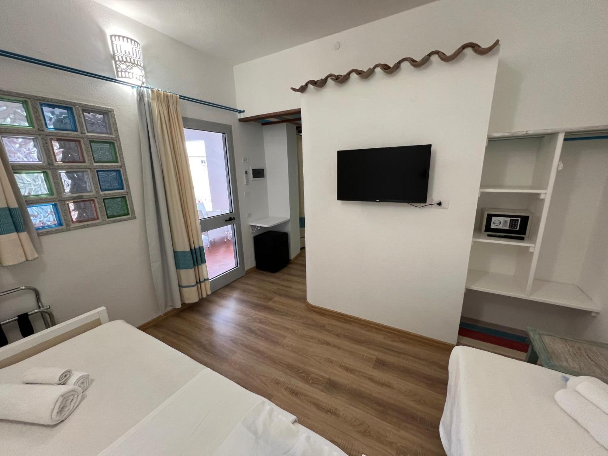 Hotel Da Cecco سانتا تيريزا غالّورا المظهر الخارجي الصورة
